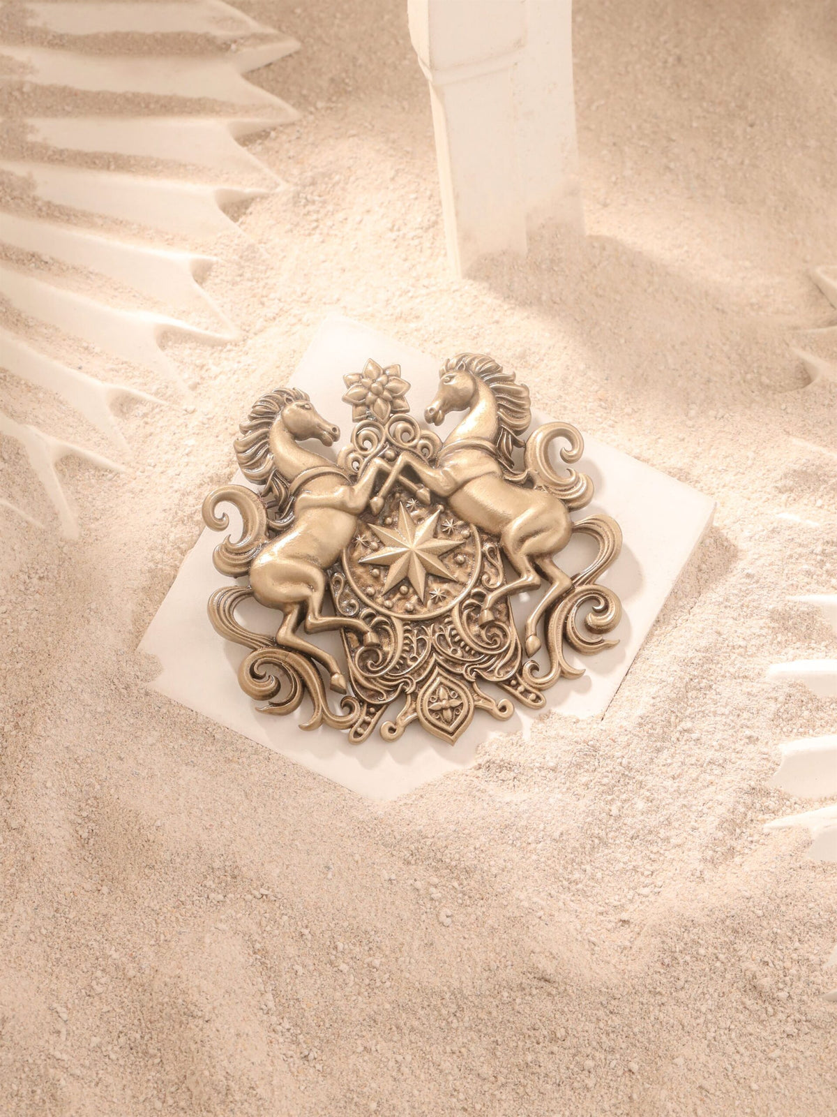 Royal Stallion Crest Brooch Main image