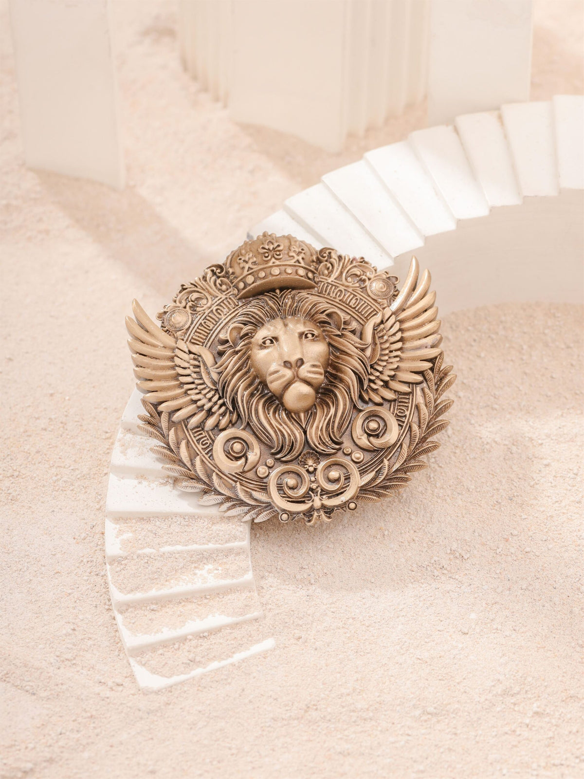 Regal Lion Crest Brooch Main image