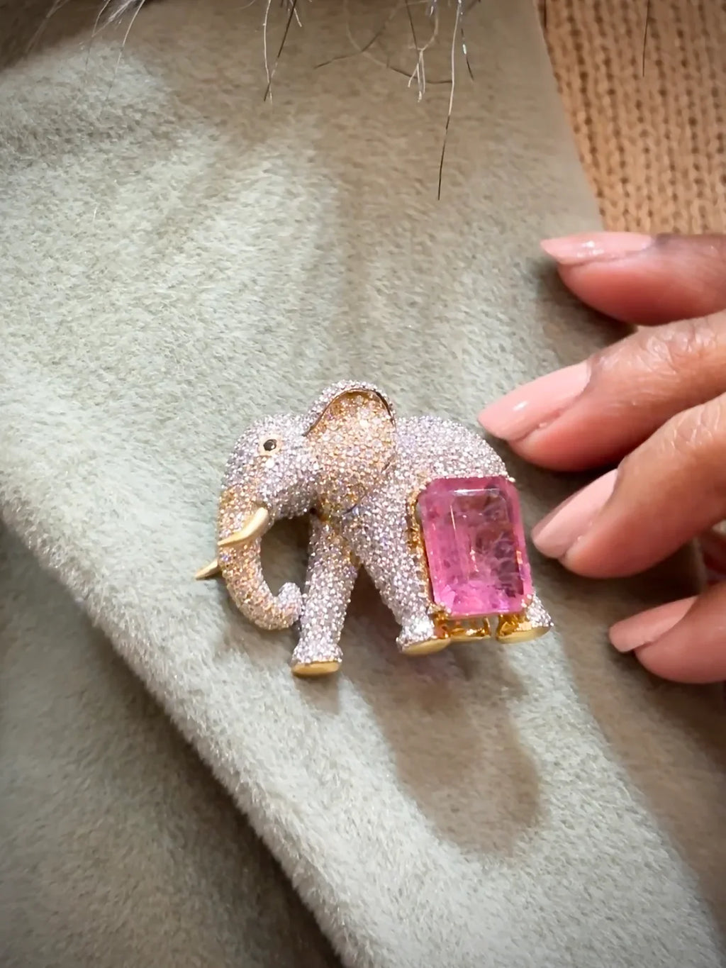 Ganesh Royal Diamond Brooch