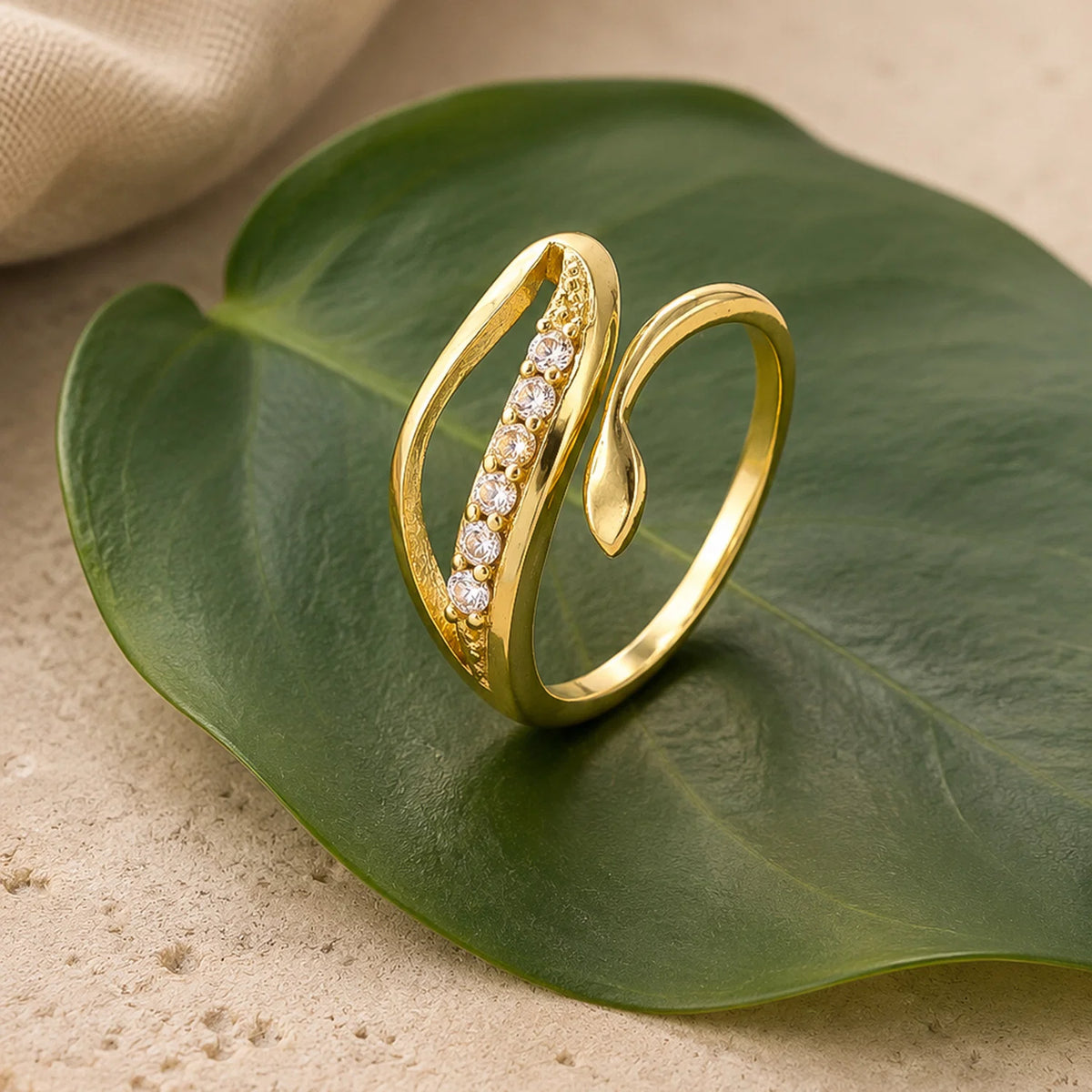 Leafy Affair Taruelle Ring Main image